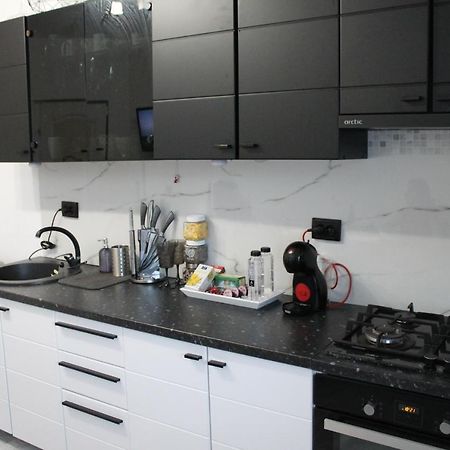 Yua'Shomes-Bussiness And Travel Apartment Cluj-Napoca Esterno foto