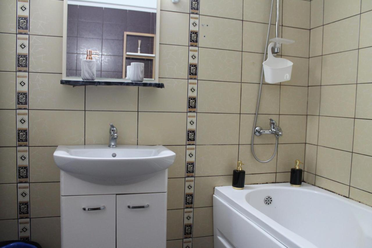 Yua'Shomes-Bussiness And Travel Apartment Cluj-Napoca Esterno foto